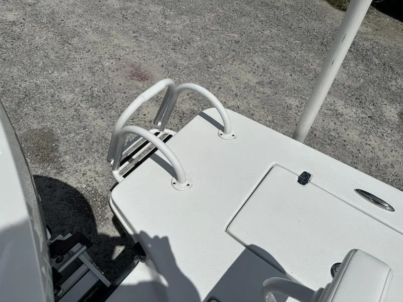 Slide: The Image of Blazer 2420 GTS 2023 - 14