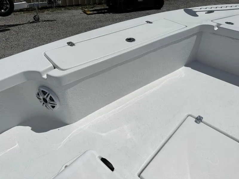 Slide: The Image of Blazer 2420 GTS 2023 - 8