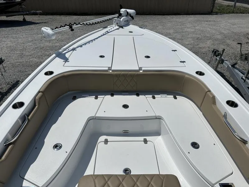 Slide: The Image of Blazer 2440 2023 - 7