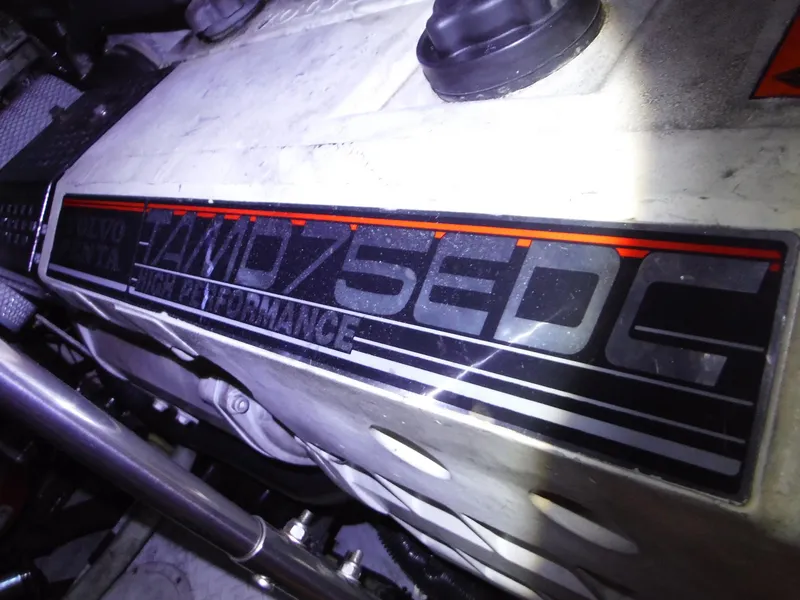 Slide: The Image of Cruisers Yachts 455 Express Motoryacht 2005 - 52