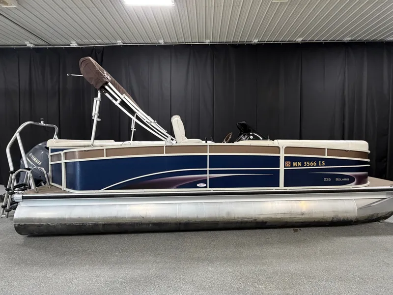 The Image of Premier 235 SOLARIS 2014 - 0