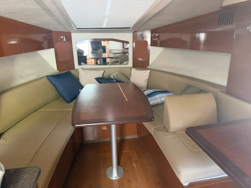 Slide: The Image of Sea Ray 310 SUNDANCER 2012 - 20