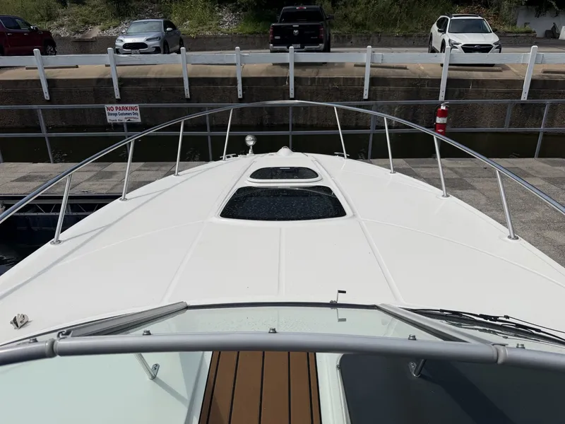 Slide: The Image of Sea Ray 310 SUNDANCER 2012 - 24