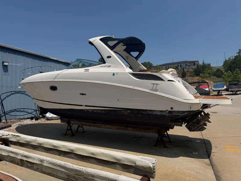 Slide: The Image of Sea Ray 310 SUNDANCER 2012 - 1