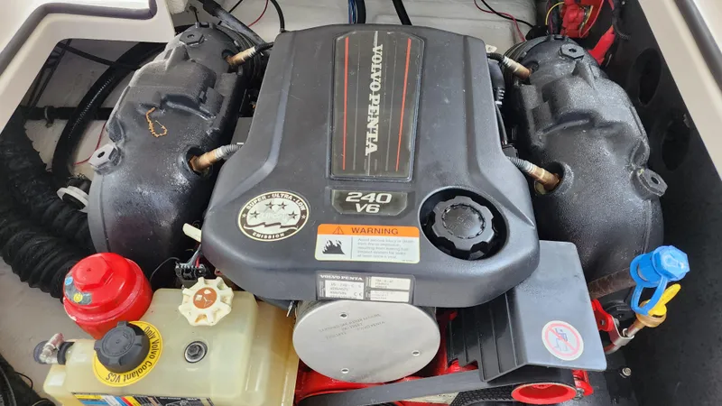 Slide: The Image of Volvo Penta 240 V6 engine in 2017 Regal 22 FasDeck boat. - 13