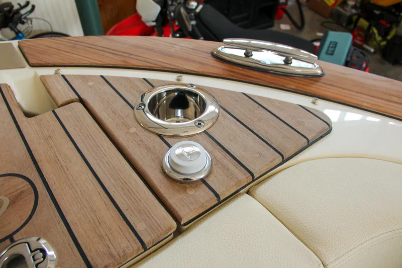 Slide: The Image of Chris-Craft Launch 25 GT 2022 - 91