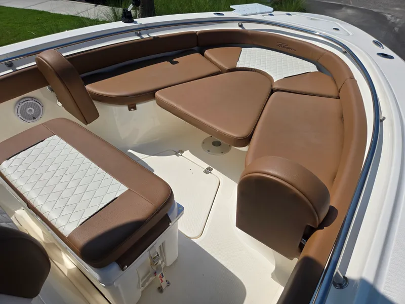 Slide: The Image of Pioneer 222 Islander 2025 - 12