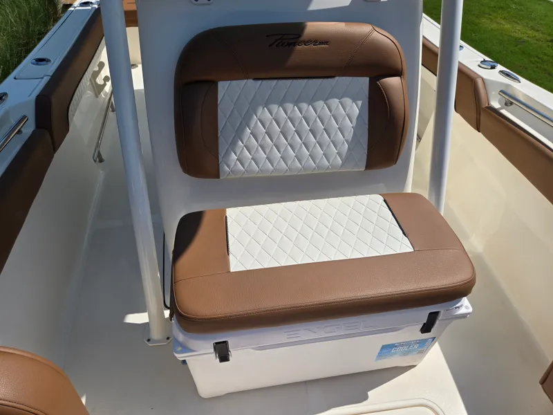 Slide: The Image of Pioneer 222 Islander 2025 - 13