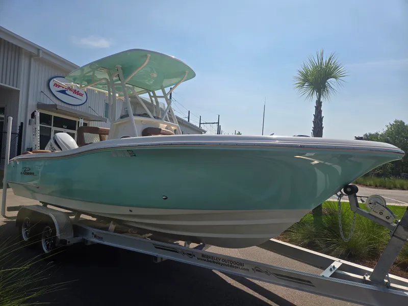 Slide: The Image of Pioneer 222 Islander 2025 - 15