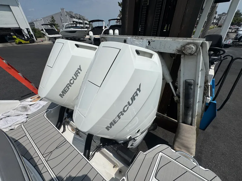 Slide: The Image of Sea Ray SLX 310 Outboard 2027 - 2