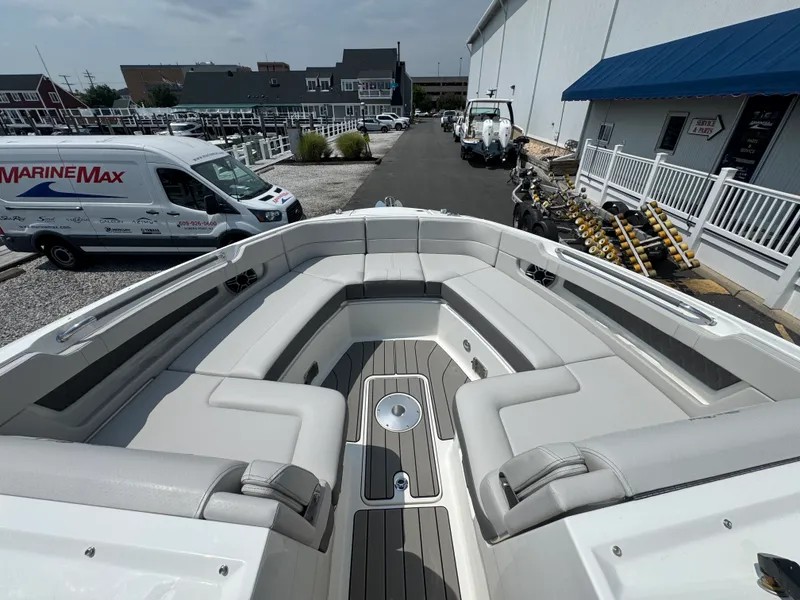Slide: The Image of Sea Ray SLX 310 Outboard 2027 - 22