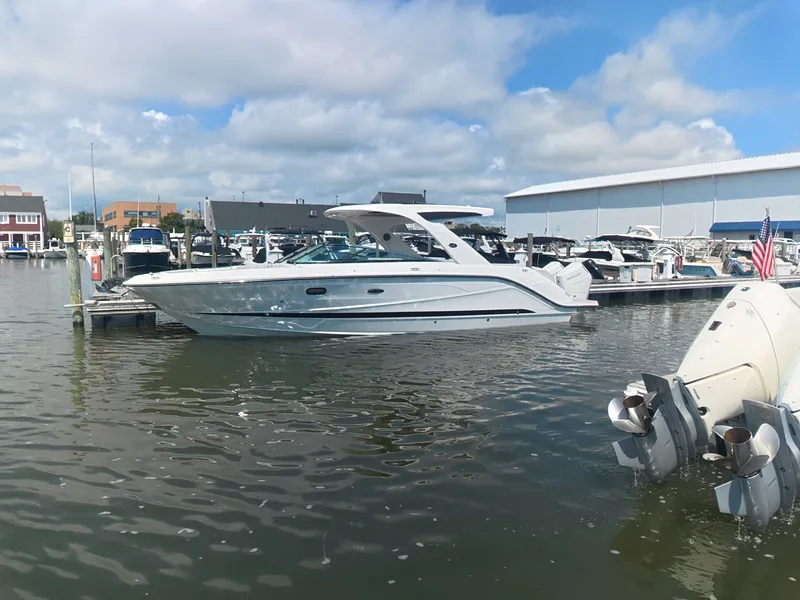 Slide: The Image of Sea Ray SLX 310 Outboard 2027 - 1