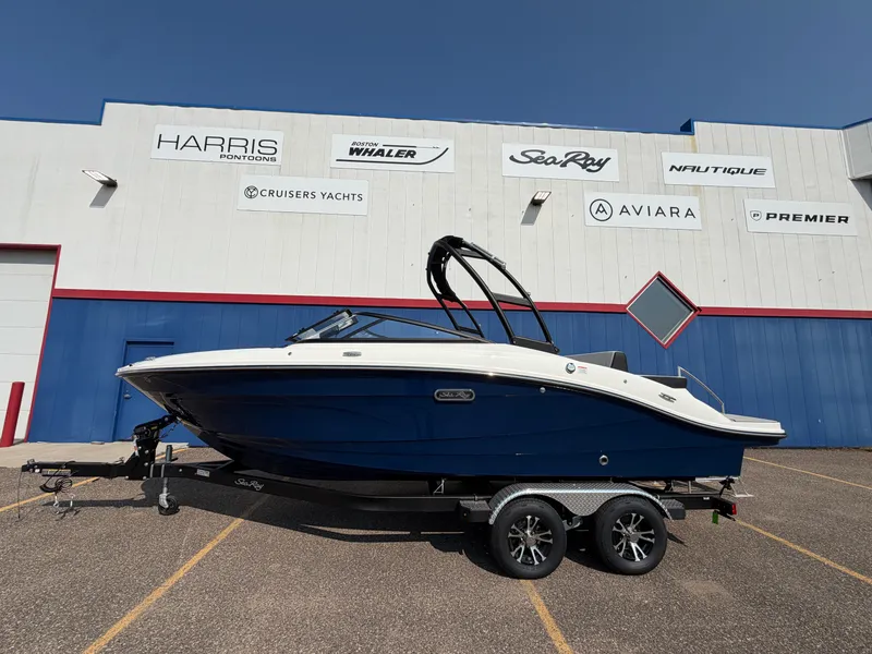 The Image of Sea Ray SPX 210 2027 - 0