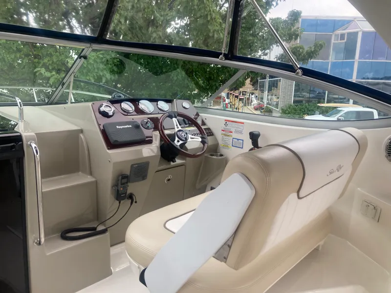 Slide: The Image of Sea Ray 280 SUNDANCER 2012 - 25