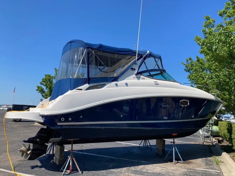 Slide: The Image of Sea Ray 280 SUNDANCER 2012 - 12