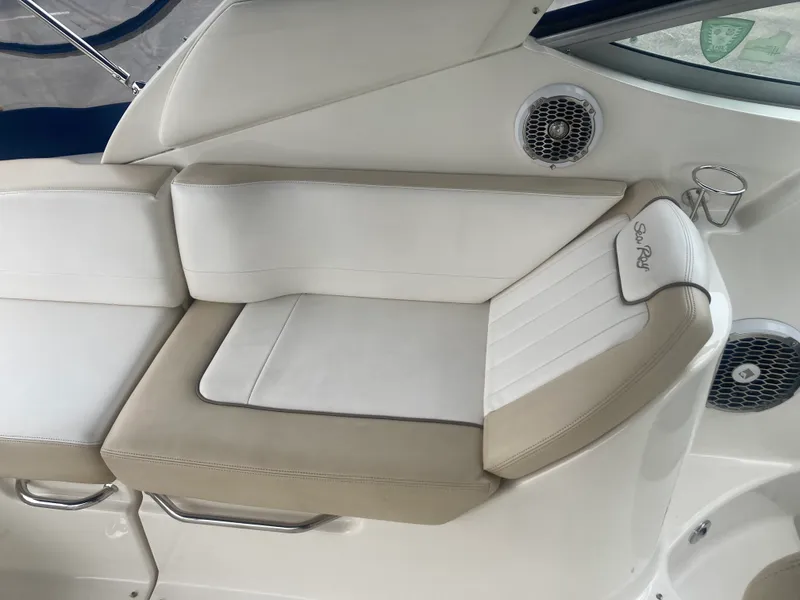 Slide: The Image of Sea Ray 280 SUNDANCER 2012 - 31