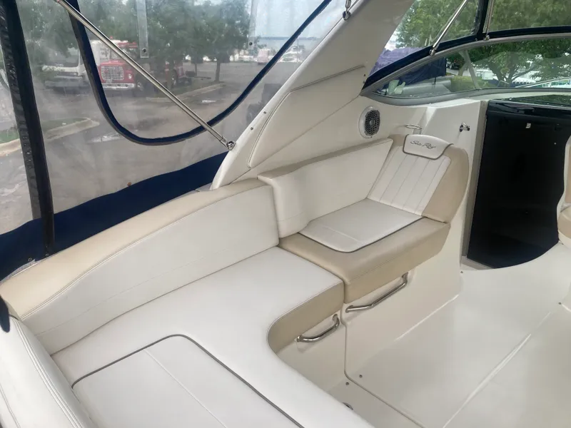 Slide: The Image of Sea Ray 280 SUNDANCER 2012 - 26