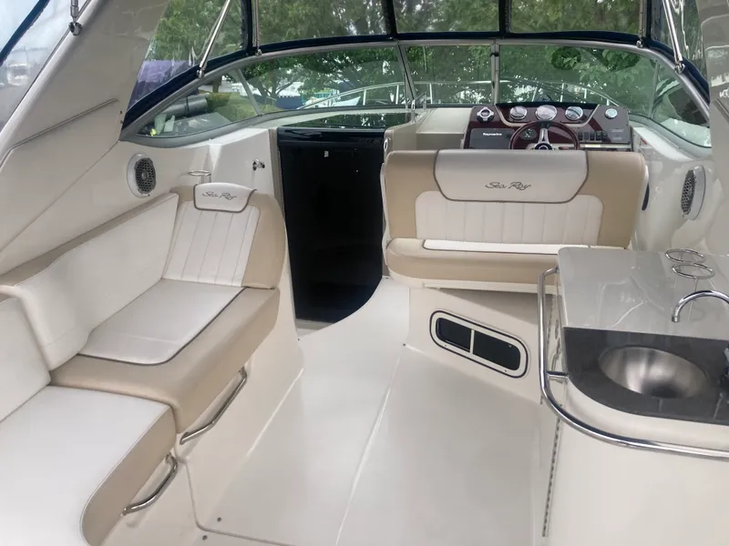 Slide: The Image of Sea Ray 280 SUNDANCER 2012 - 22