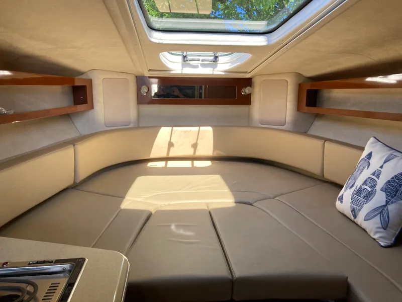 Slide: The Image of Sea Ray 280 SUNDANCER 2012 - 31