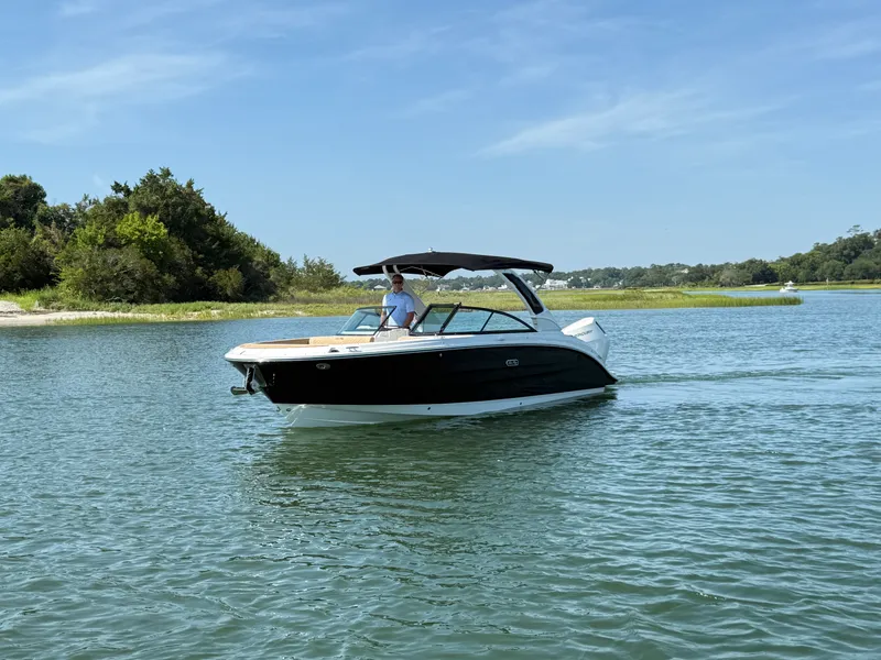 Slide: The Image of Sea Ray SDX 270 Outboard 2027 - 5