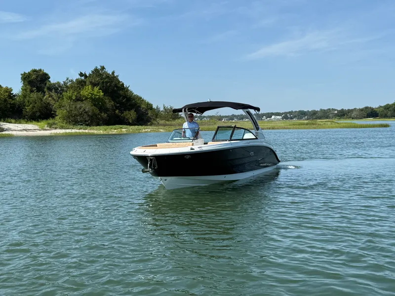 Slide: The Image of Sea Ray SDX 270 Outboard 2027 - 6