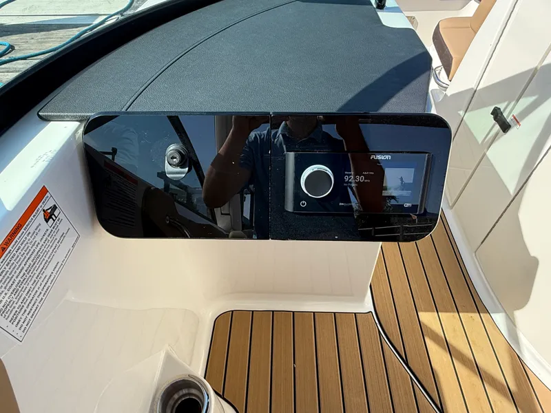Slide: The Image of Sea Ray SDX 270 Outboard 2027 - 21