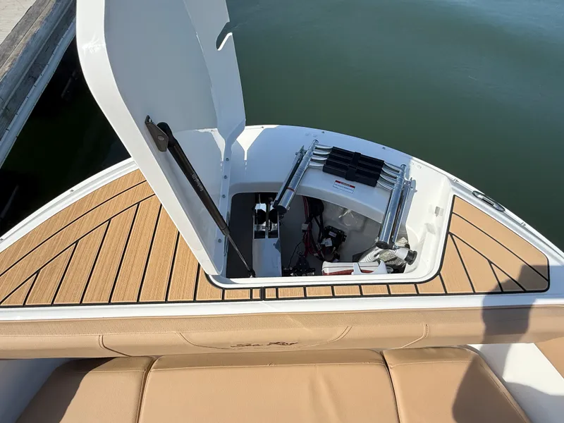 Slide: The Image of Sea Ray SDX 270 Outboard 2027 - 29