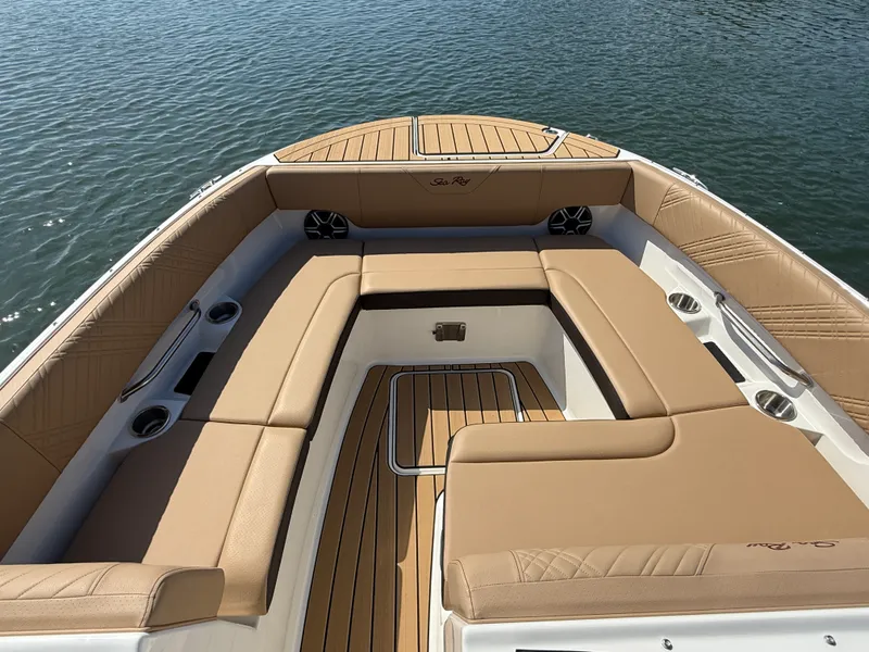 Slide: The Image of Sea Ray SDX 270 Outboard 2027 - 31