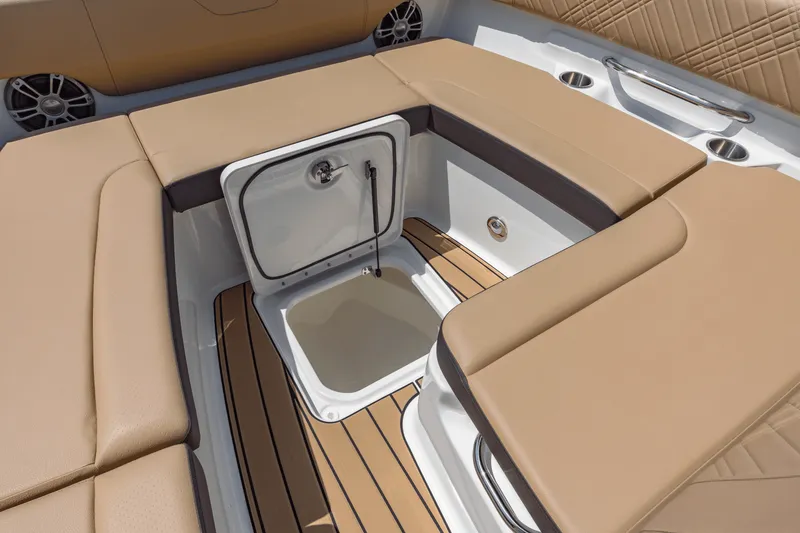 Slide: The Image of Sea Ray SDX 270 Outboard 2027 - 47