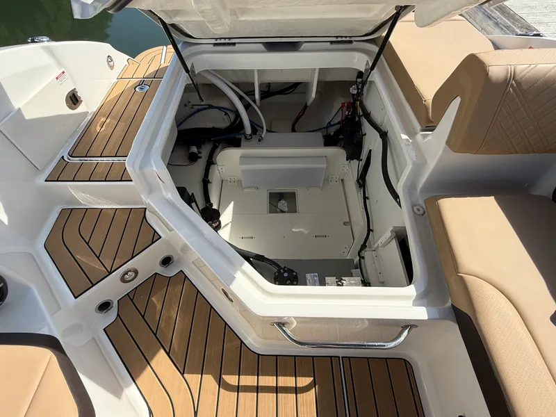 Slide: The Image of Sea Ray SDX 270 Outboard 2027 - 28