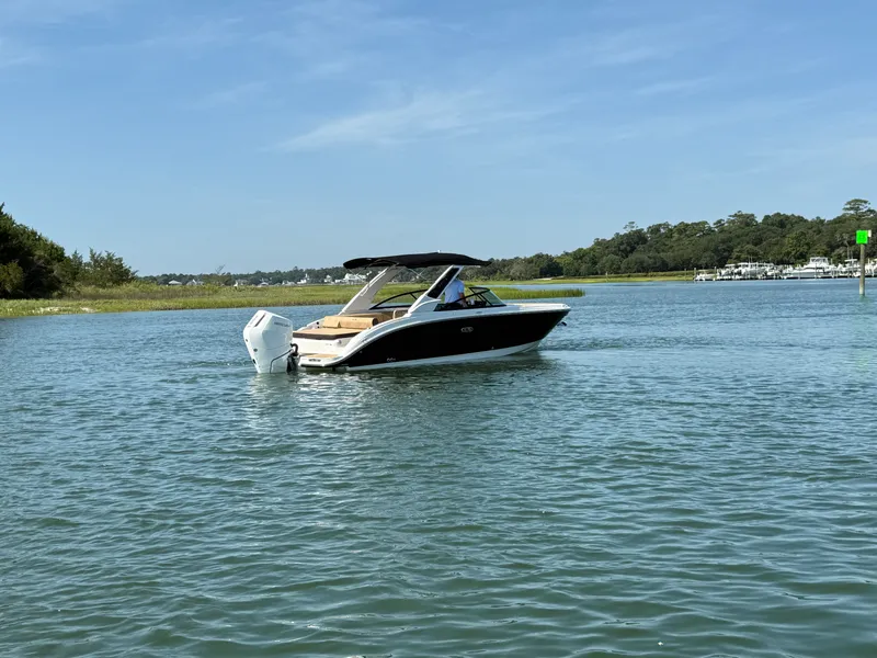 Slide: The Image of Sea Ray SDX 270 Outboard 2027 - 3