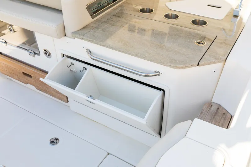 Slide: The Image of Boston Whaler 350 Realm 2027 - 22