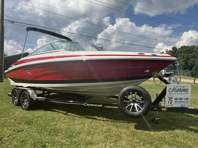 Slide: The Image of Crownline Boats 220 SS 2023 - 13