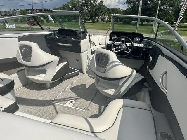 Slide: The Image of Crownline Boats 220 SS 2023 - 14