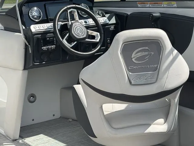 Slide: The Image of Crownline Boats 220 SS 2023 - 16