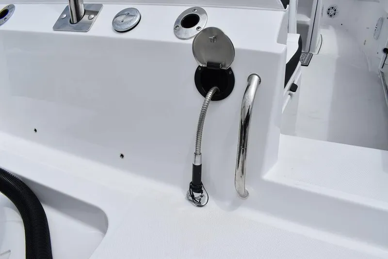 Slide: The Image of Blackfin 222 CC 2024 - 71