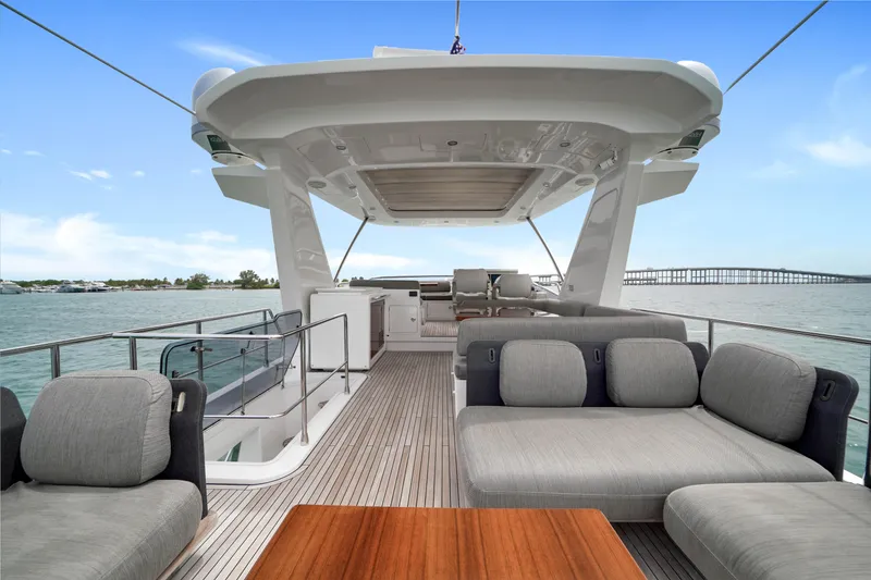 Slide: The Image of 66' Azimut 2017 - 48