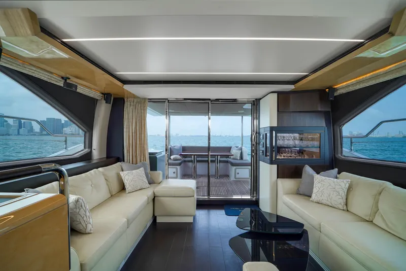 Slide: The Image of 66' Azimut 2017 - 8