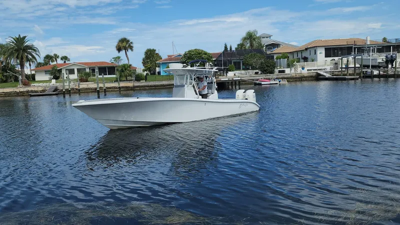 Slide: The Image of Yellowfin 31 2005 - 54