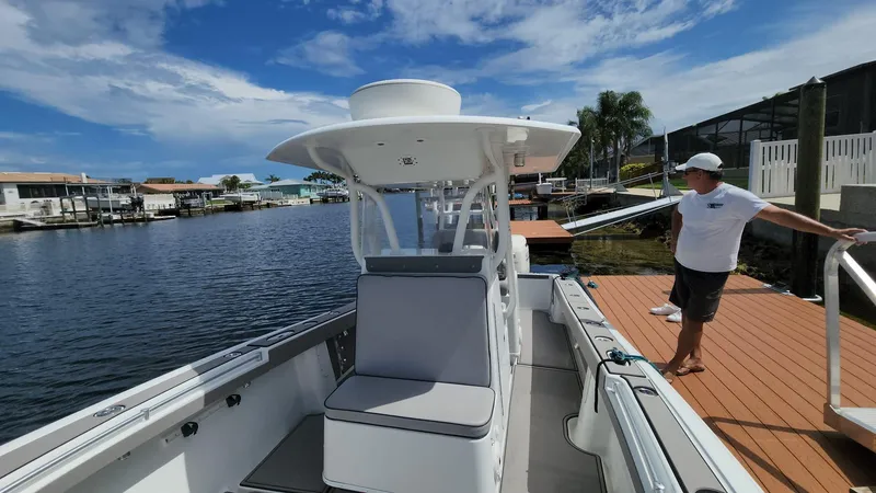 Slide: The Image of Yellowfin 31 2005 - 68