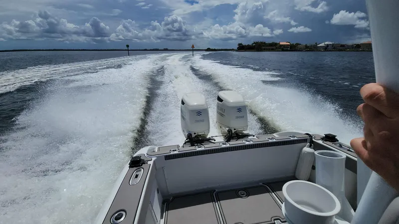 Slide: The Image of Yellowfin 31 2005 - 71