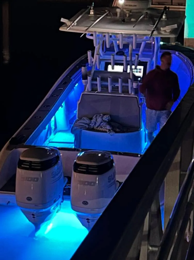 Slide: The Image of Yellowfin 31 2005 - 79