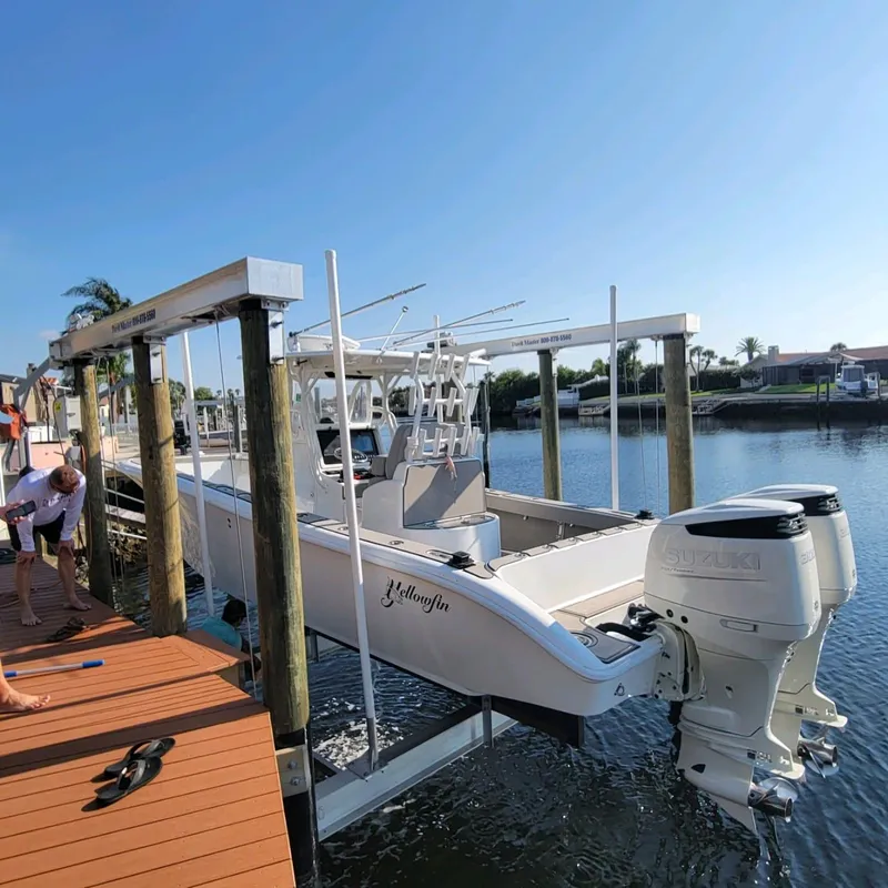 Slide: The Image of Yellowfin 31 2005 - 82