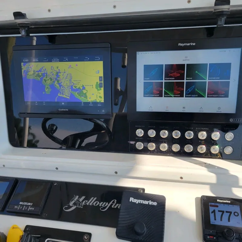 Slide: The Image of Yellowfin 31 2005 - 86