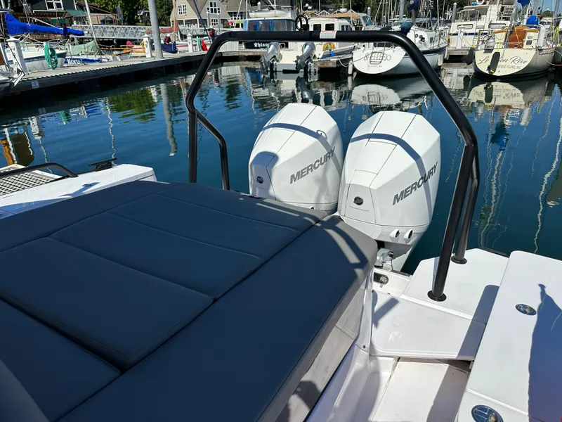 Slide: The Image of Axopar 28 Cabin 2021 - 19