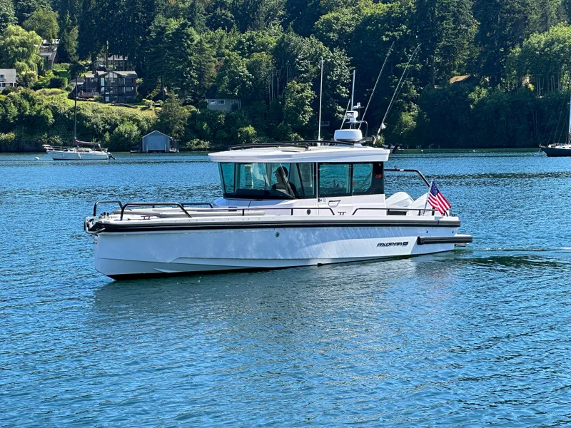 Slide: The Image of Axopar 28 Cabin 2021 - 33