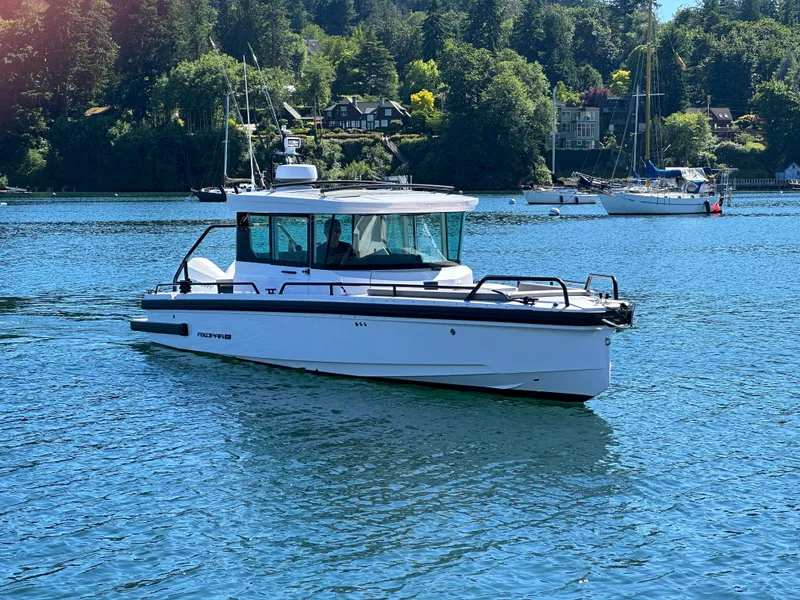 Slide: The Image of Axopar 28 Cabin 2021 - 39