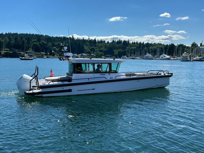 Slide: The Image of Axopar 28 Cabin 2021 - 41