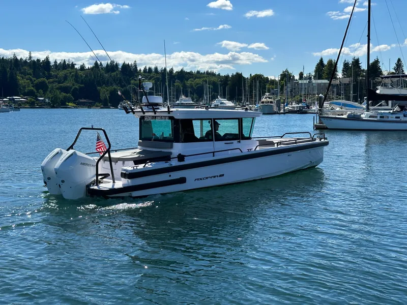 Slide: The Image of Axopar 28 Cabin 2021 - 44