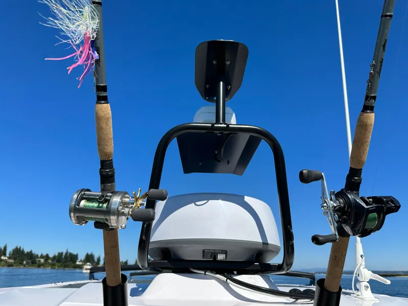 Slide: The Image of Axopar 28 Cabin 2021 - 47